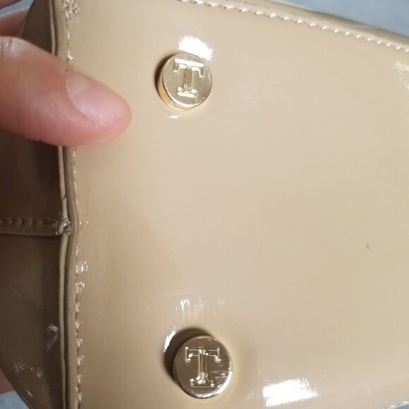 Ivanka Trump Beige Shiny Handbag with Detachable Keychain - Picture 8 of 16